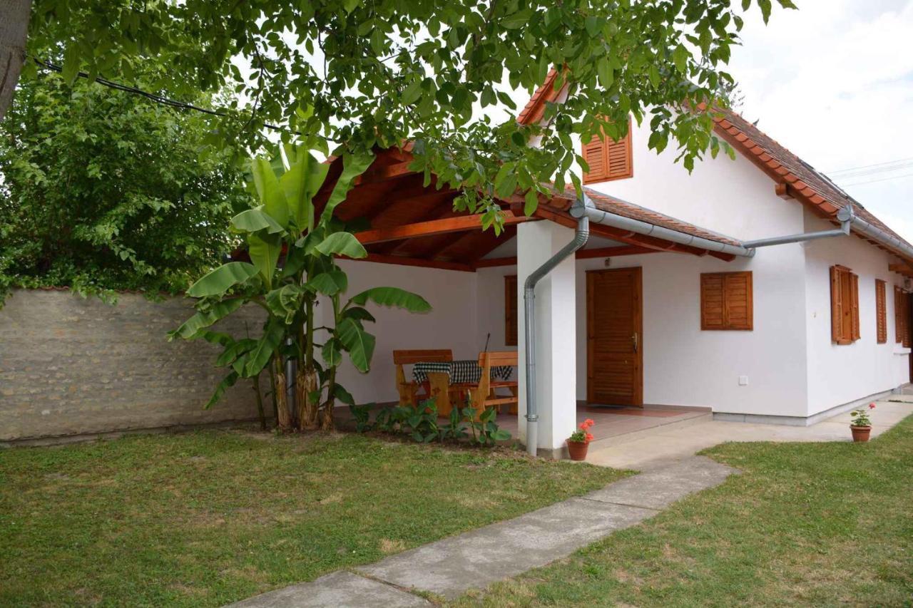 Apartment Balatonbereny 8 Exterior foto