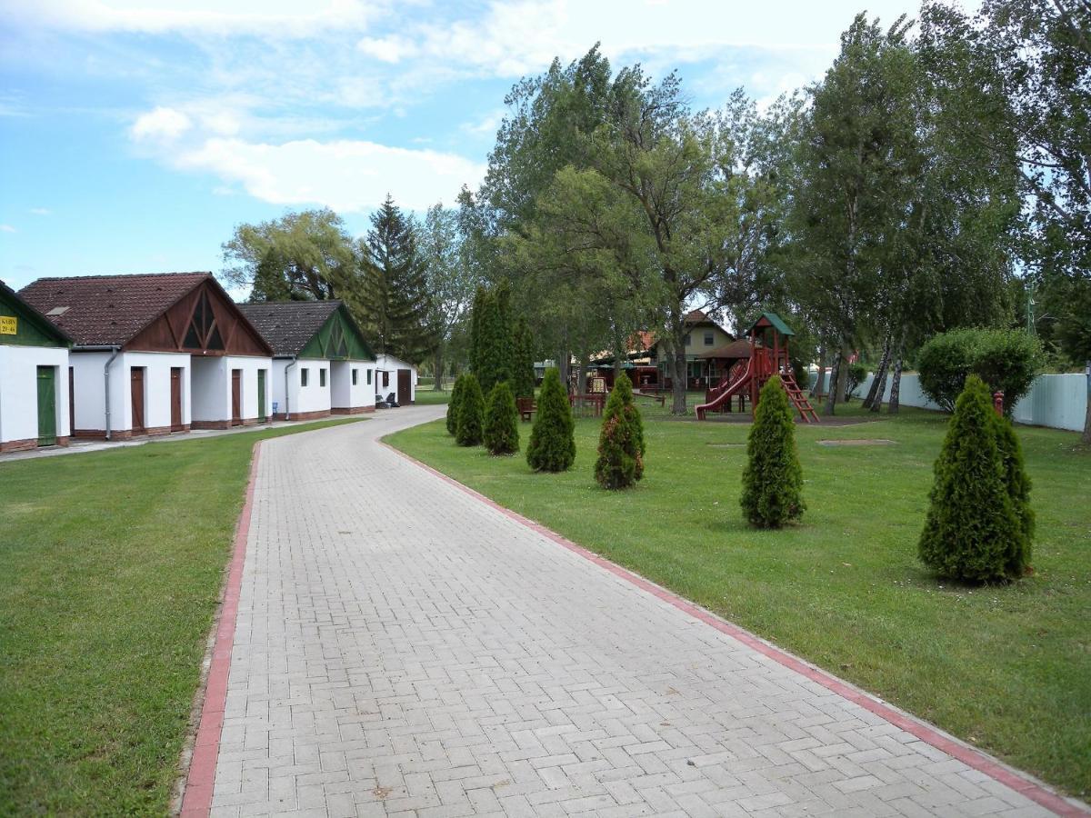 Apartment Balatonbereny 8 Exterior foto