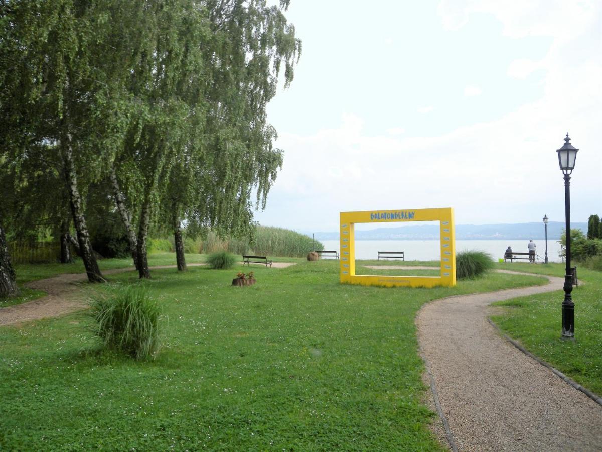 Apartment Balatonbereny 8 Exterior foto